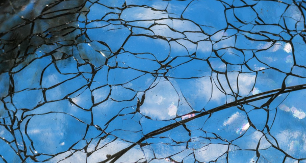 Broken Mirror: A Frozen Story