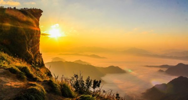 The Sun Bows