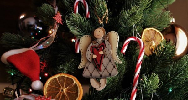 Christmas as Hosted by Spock: A Star Trek Story