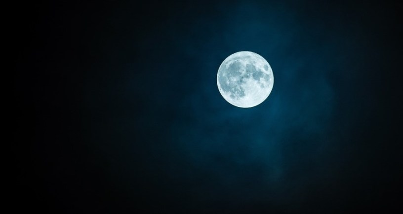 Full moon. Image by Robert Karkowski from Pixabay